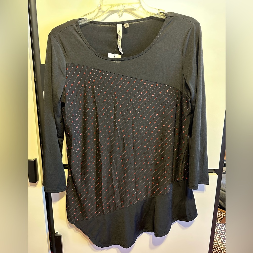 NY Collection Black w/Red Glitter Blouse